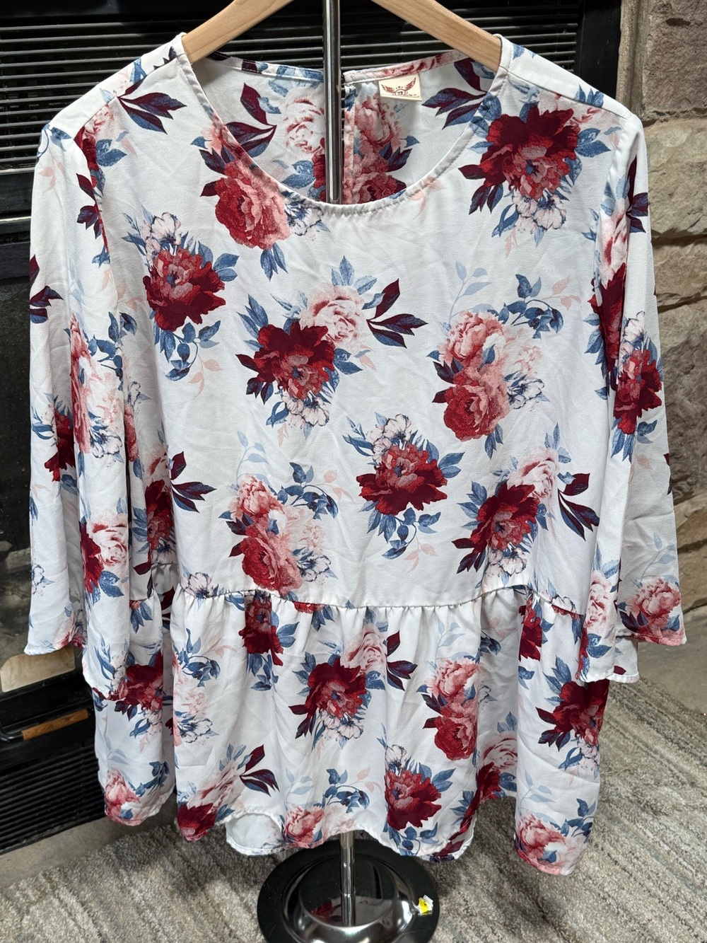 Faded Glory White Tunic with Red and Blue Floral Print